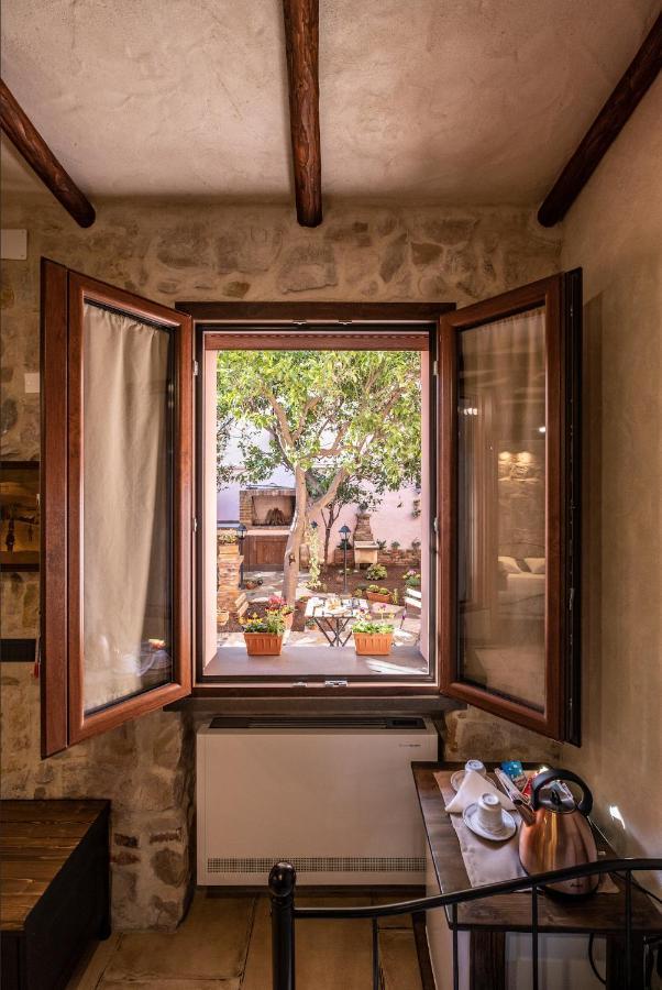 Il Rifugio Dei Minatori Hotel Iglesias Ngoại thất bức ảnh