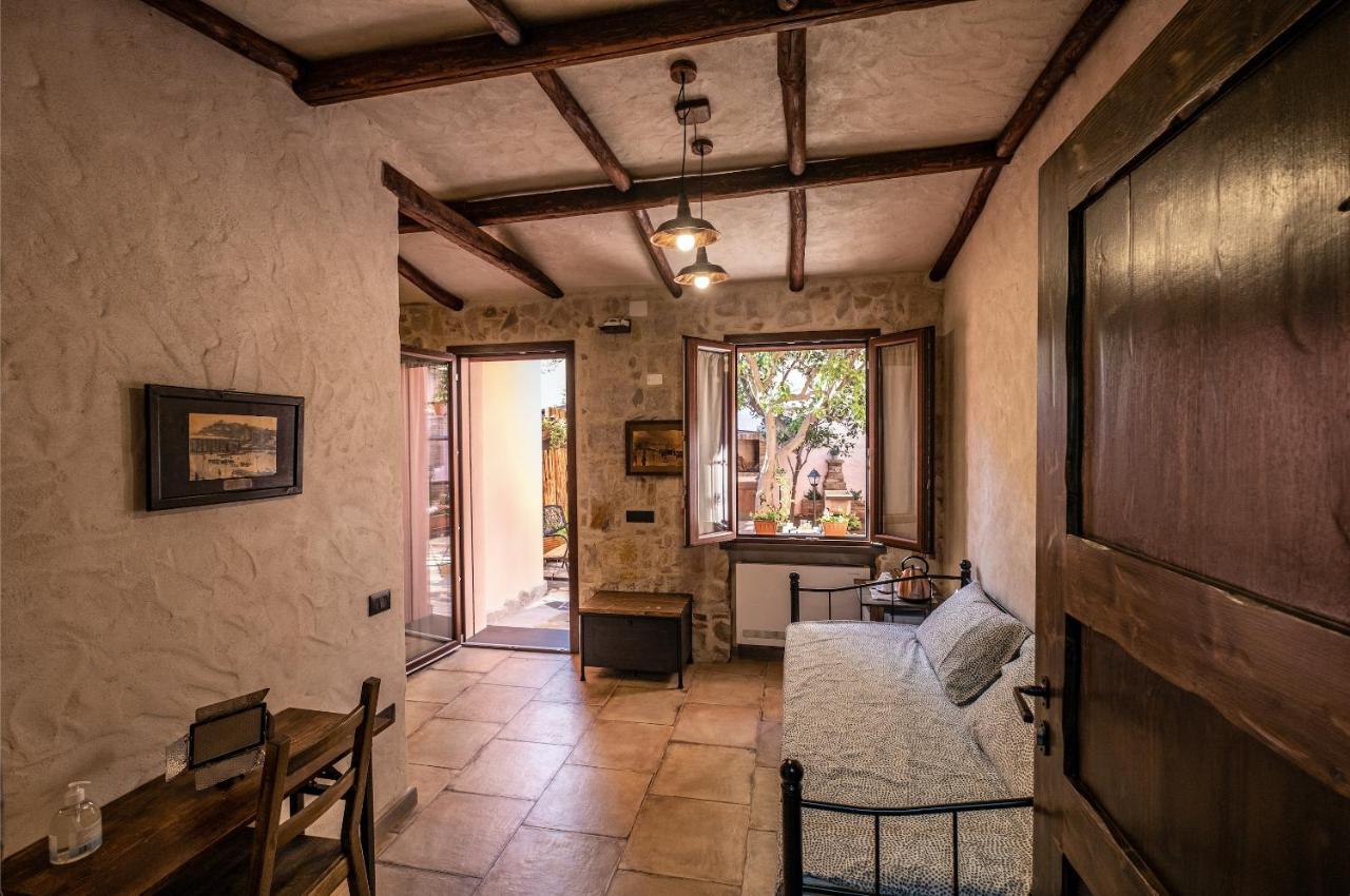 Il Rifugio Dei Minatori Hotel Iglesias Ngoại thất bức ảnh