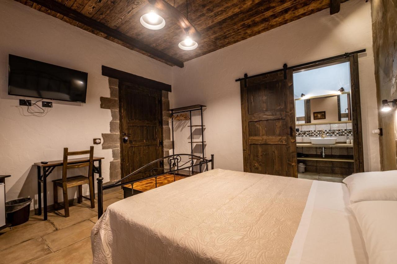 Il Rifugio Dei Minatori Hotel Iglesias Ngoại thất bức ảnh