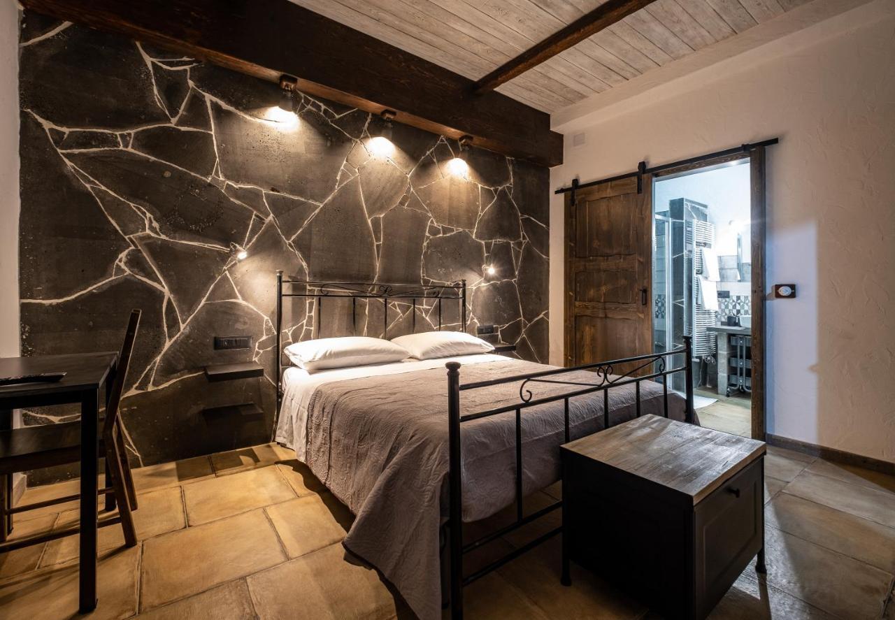Il Rifugio Dei Minatori Hotel Iglesias Ngoại thất bức ảnh